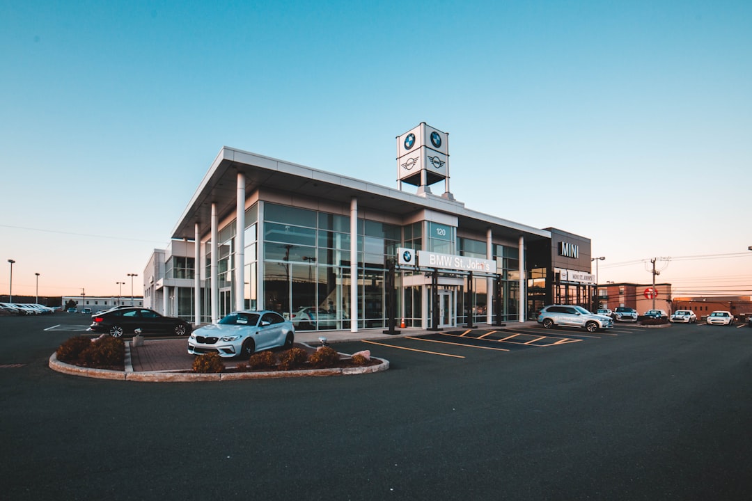 Photo Car dealership